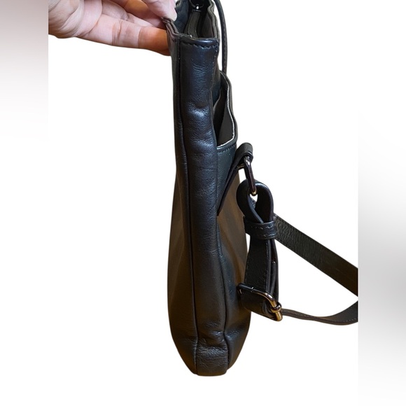 Margot New York Black Leather Crossbody Bag - Picture 10 of 15